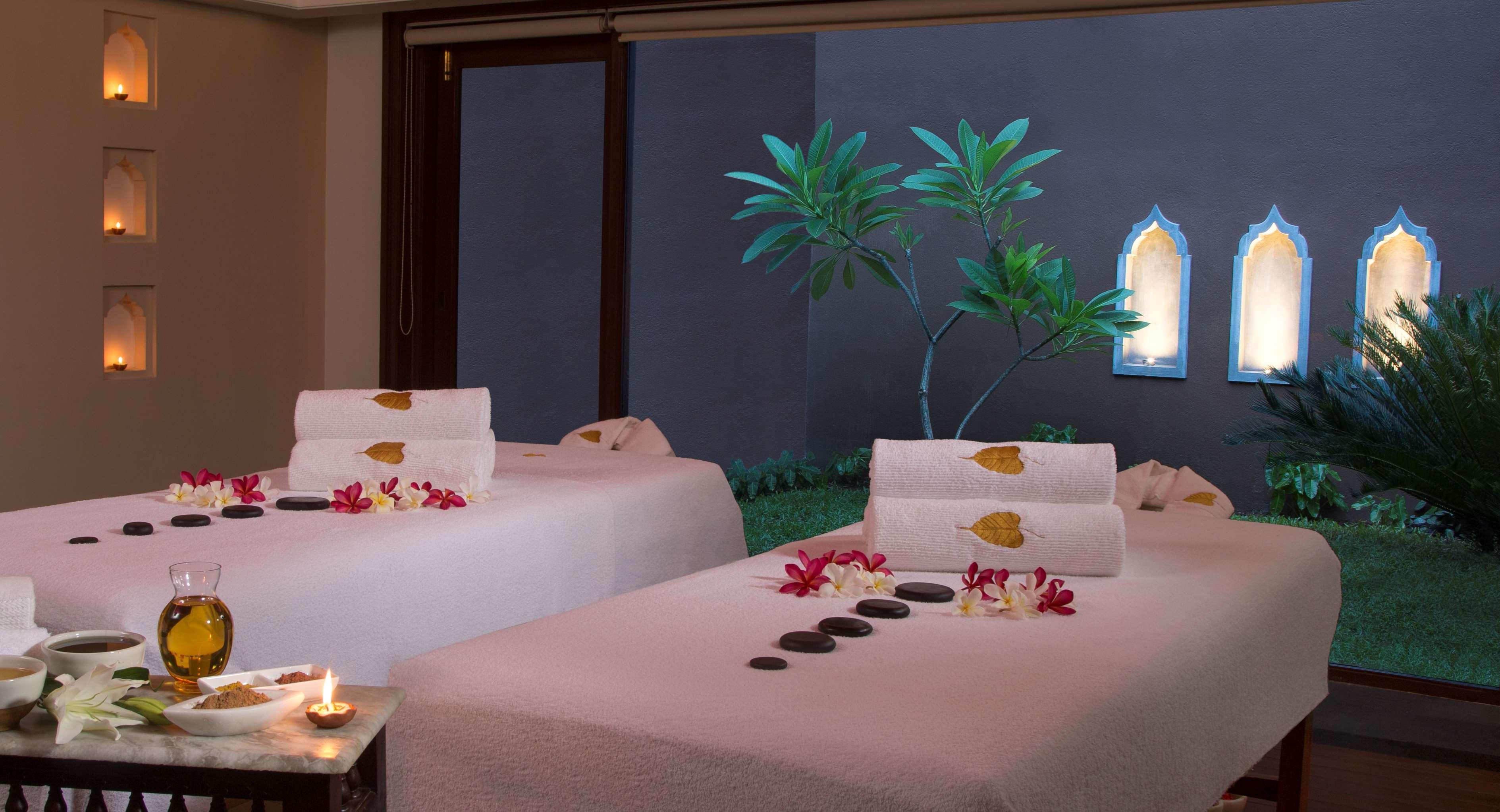 Radisson Blu Resort Temple Bay Mamallapuram Bagian luar foto Spa at The Oberoi, Mumbai